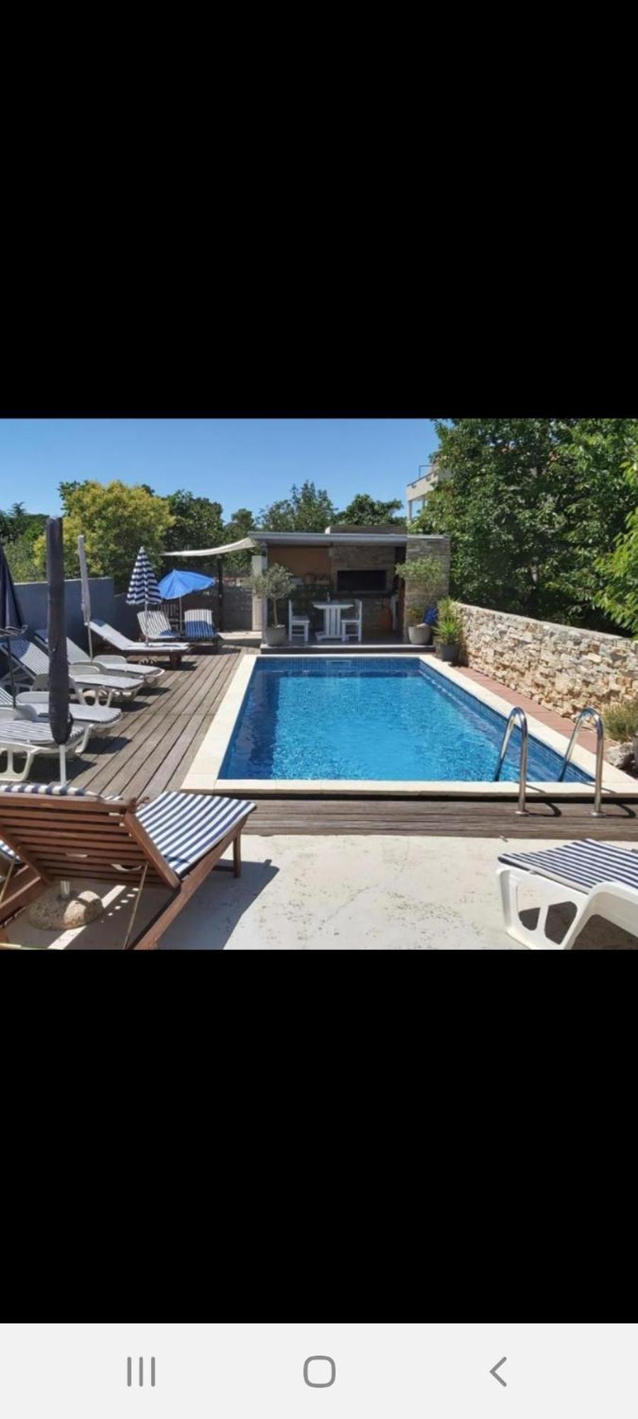 Apartman Luce With Shared Pool Zadar Eksteriør bilde