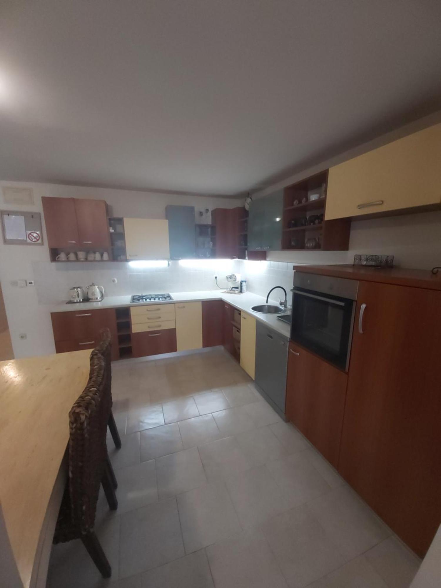 Apartman Luce With Shared Pool Zadar Eksteriør bilde